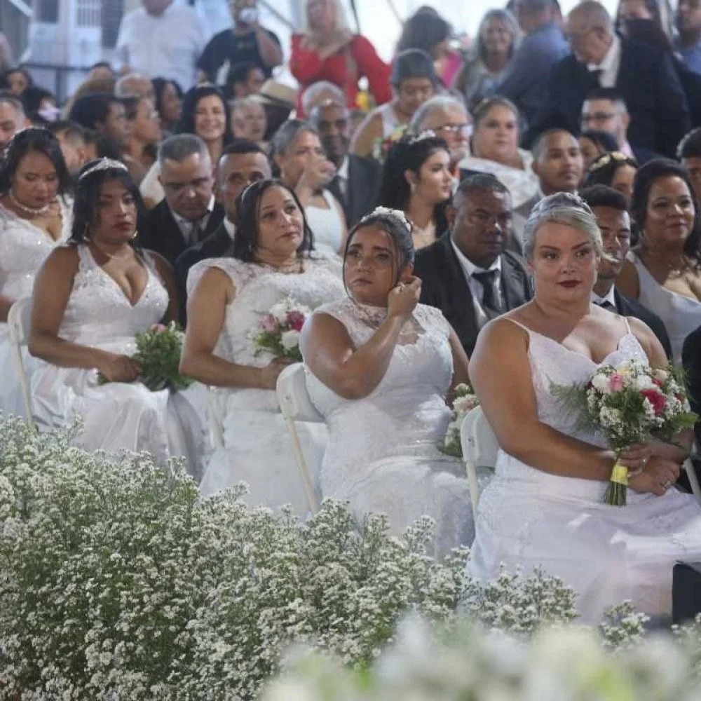 Levantamento do IBGE mostra que o brasileiro tem se casado com mais idade.