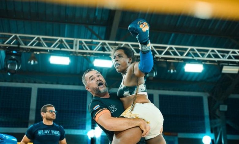 Caculé : através de iniciativa social, atleta vence preconceito e violência e se torna campeã de Muay Thai.