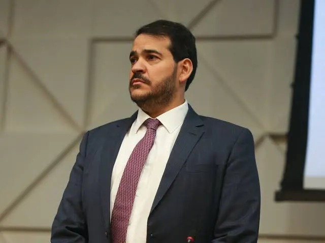 Senado se prepara para sabatinar Jorge Messias, indicado para ocupar vaga no STF.