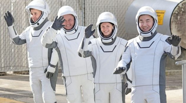 Astronautas retornam à Terra após primeira evacuação médica na história da Estação Espacial.