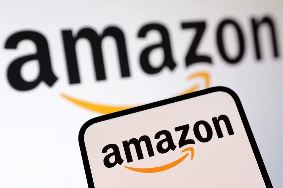 Amazon envia cheques a brasileiros após acordo nos Estados Unidos por práticas com o Prime.