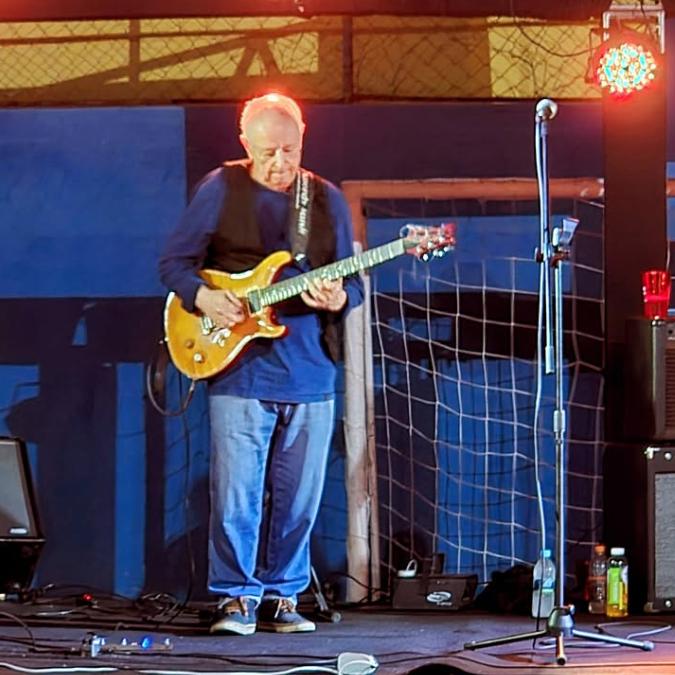 Caetité : Os 70 Anos de Son Bastos, o Operário do Rock.