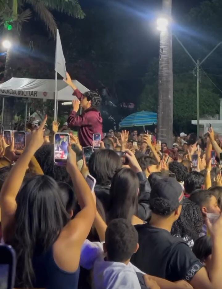 Caetité : 3ª noite de Festa de Sant’Ana reúne multidão com grandes shows e energia contagiante.